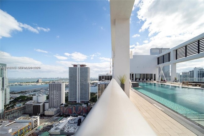 Building Photo - 151 SE 1st St