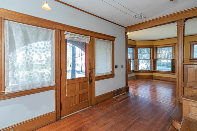 Building Photo - 54 Hodge Rd