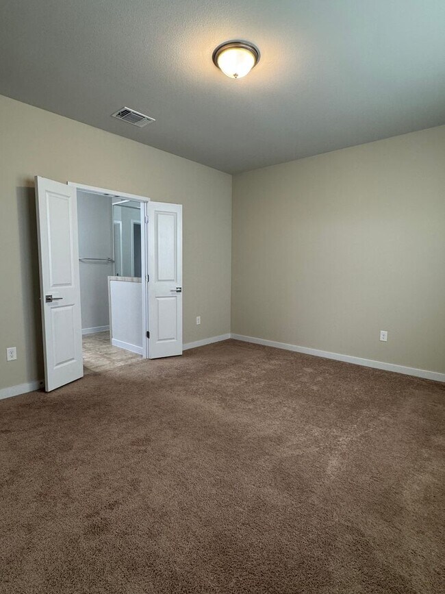 Building Photo - 15009 Casbah Dr