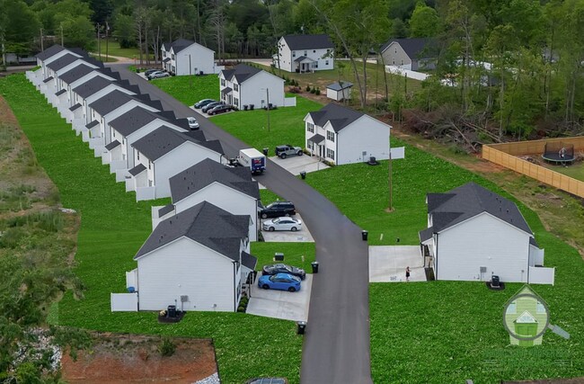 Building Photo - 4 Wofford Rd