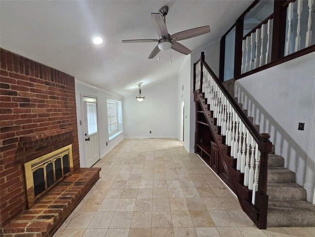 Building Photo - 2715 Ashington Dr