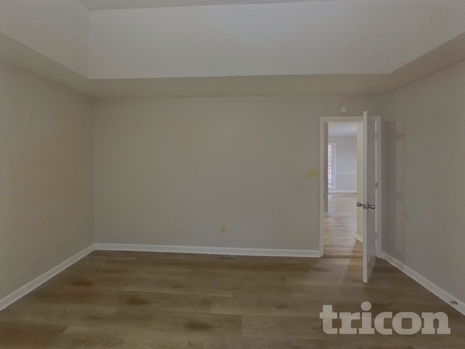 Building Photo - 555 N Oakland Cir