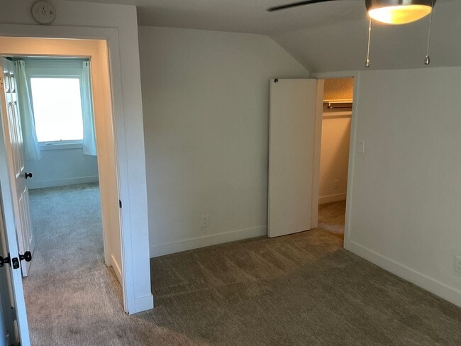 Building Photo - Beautiful 4 Bedroom 2 Bath Home in Old Tow...