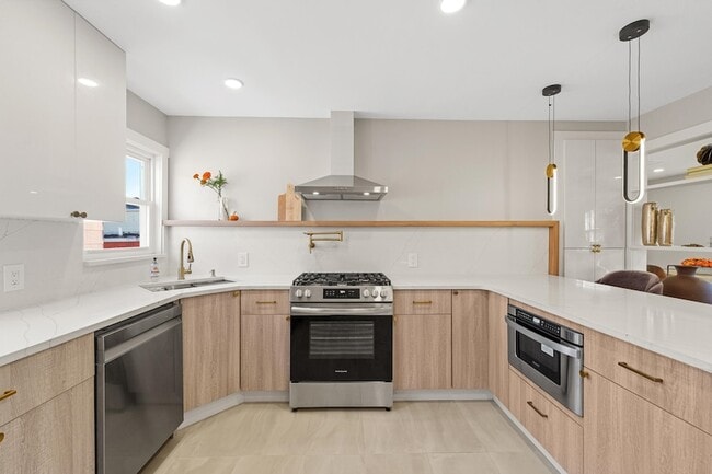 Building Photo - 312 Garfield Ave