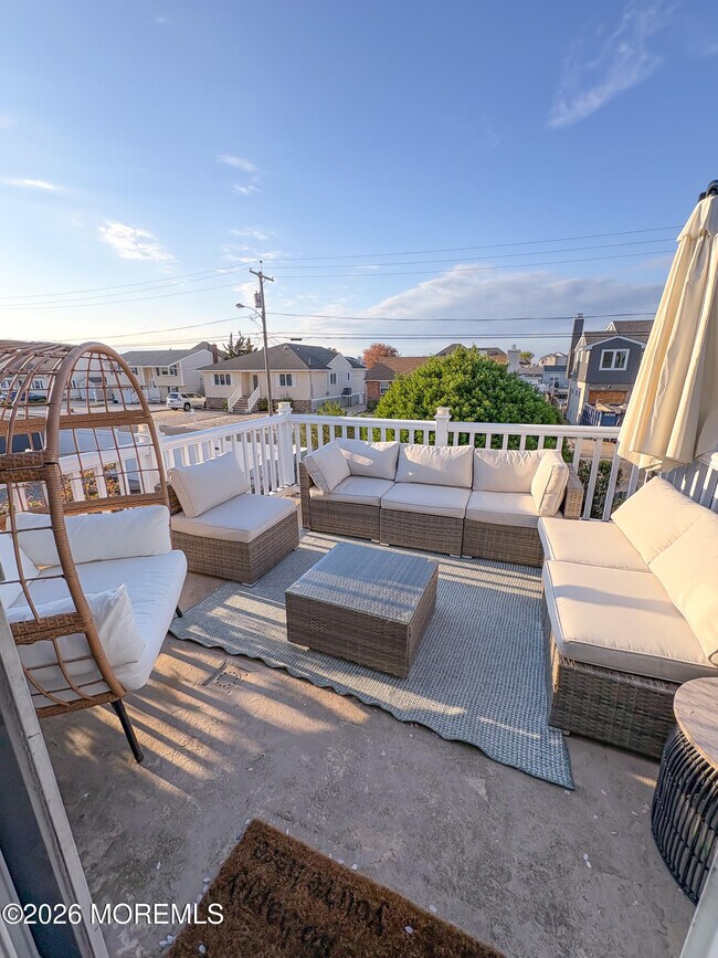 Building Photo - 3430 Bergen Ave