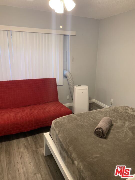 Building Photo - 544 W 41st Dr