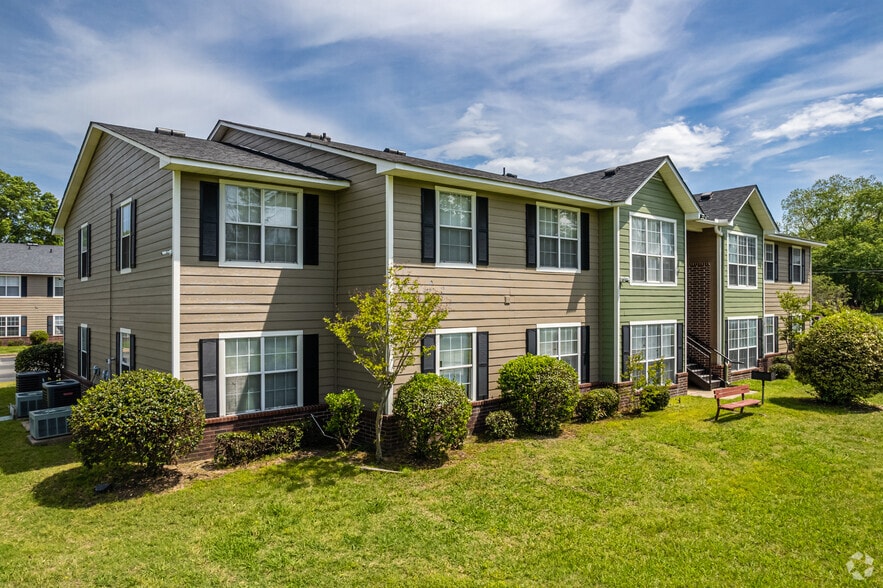 Primary Photo - Riverstone Apartments