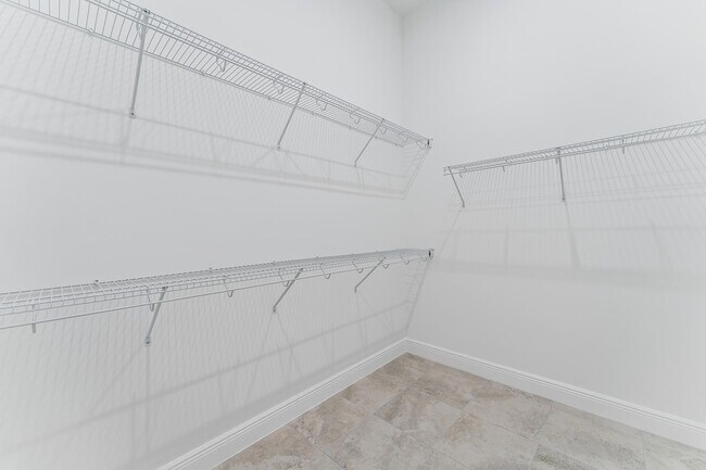 Building Photo - 9333 SW Pepoli Way
