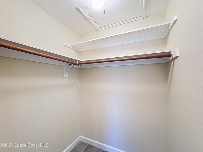 Building Photo - 1315 Lester Ct