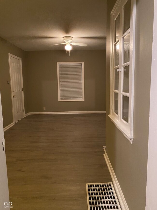 Building Photo - 4023 Clarendon Rd