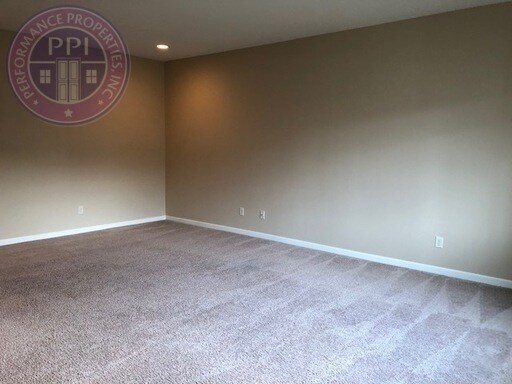 Building Photo - Orenco Station - Beautiful 4 Bedroom Gem! ...