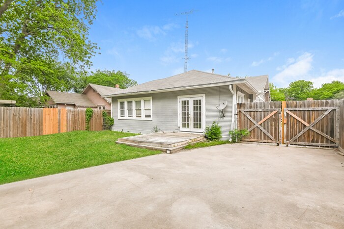 Building Photo - 114 Scurlock Ave