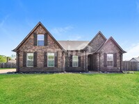 Building Photo - 90 Laurel Cove