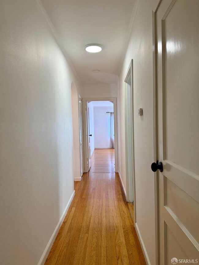 Building Photo - 1100 Eucalyptus Dr