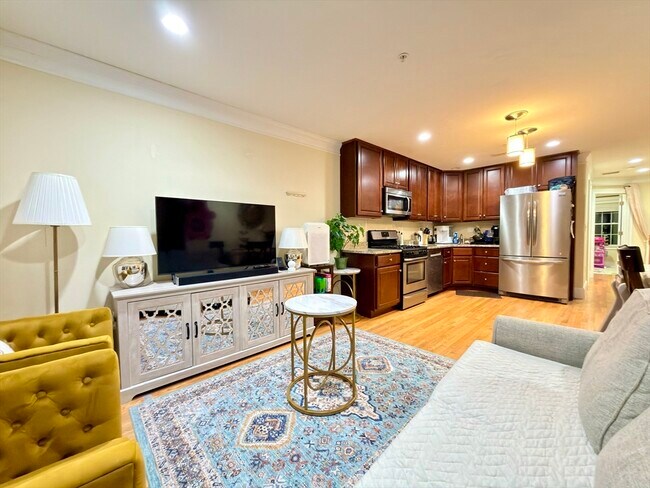 Building Photo - 143 Broad St