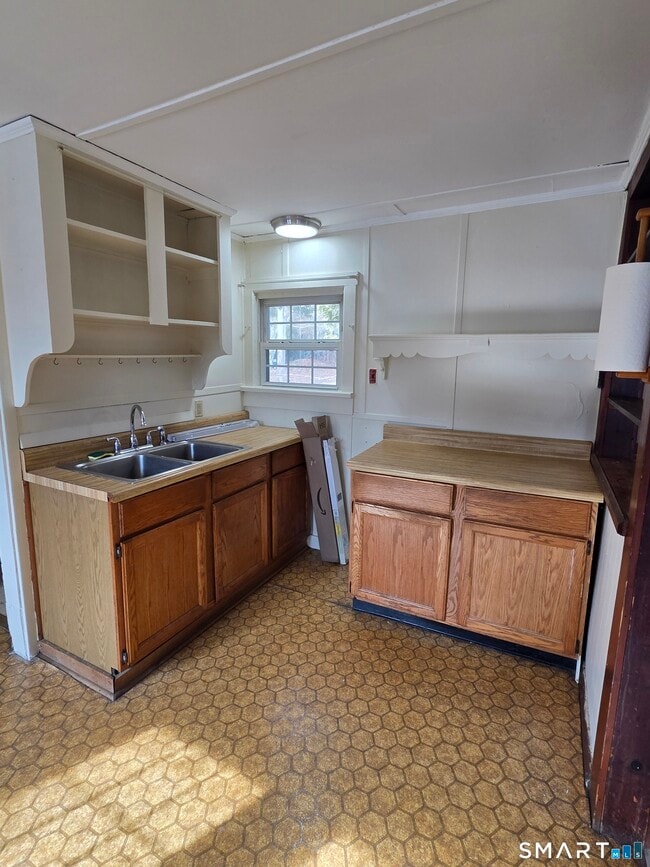 Building Photo - 397 Buddington Rd