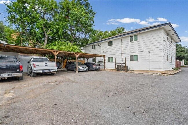 Building Photo - 3415 Willowrun Dr