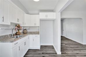 Building Photo - 1624 NE 109th St