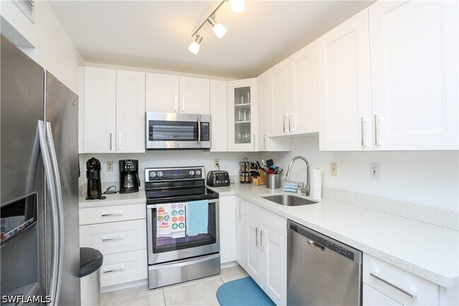 Building Photo - 1522 Mainsail Dr