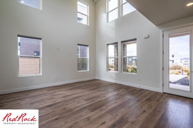 Building Photo - 5524 S Ochre Ln