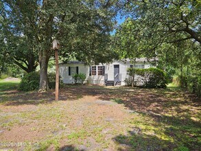 Building Photo - 2415 Clover Ave