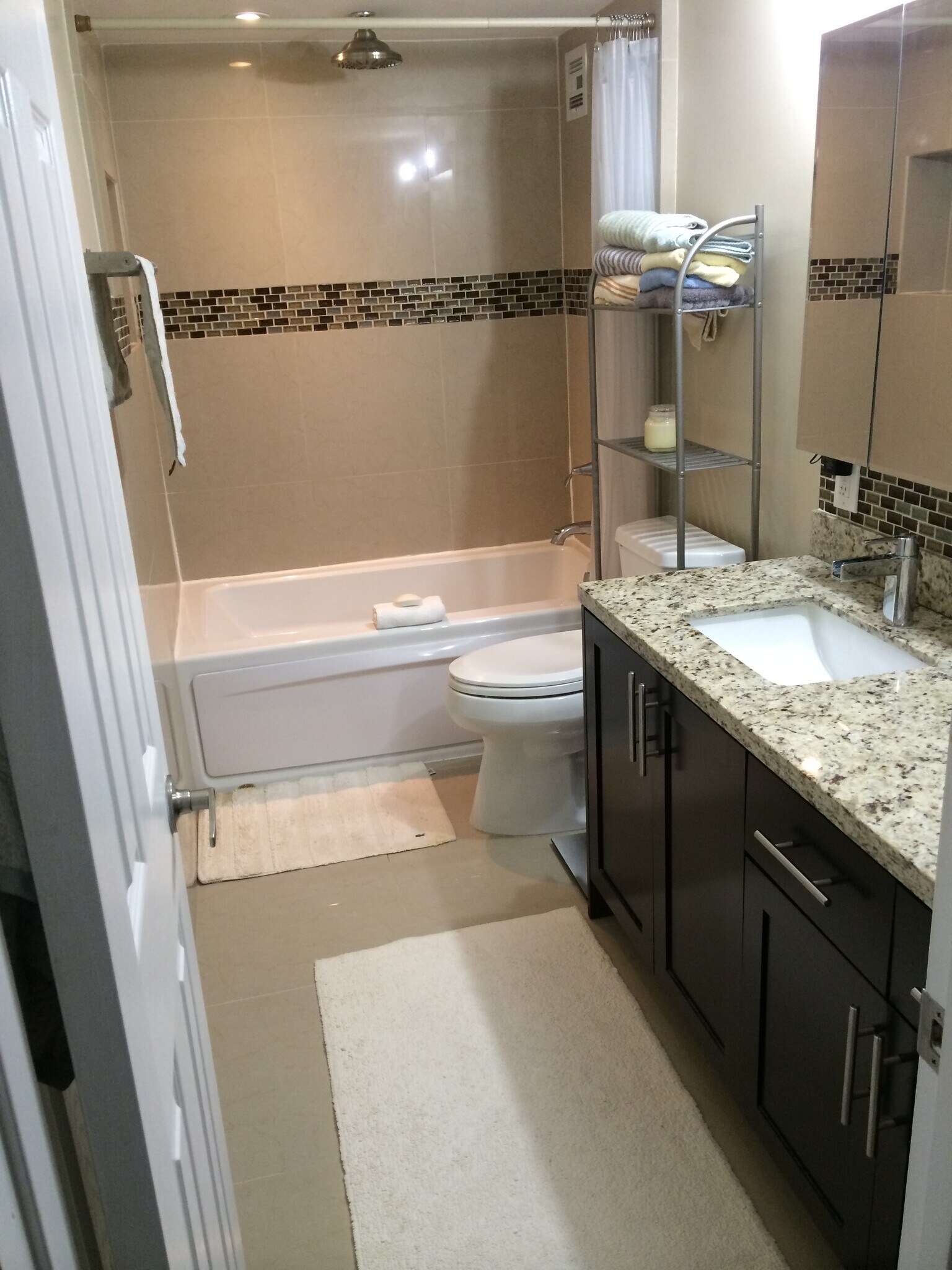 Building Photo - 111 Briny Ave