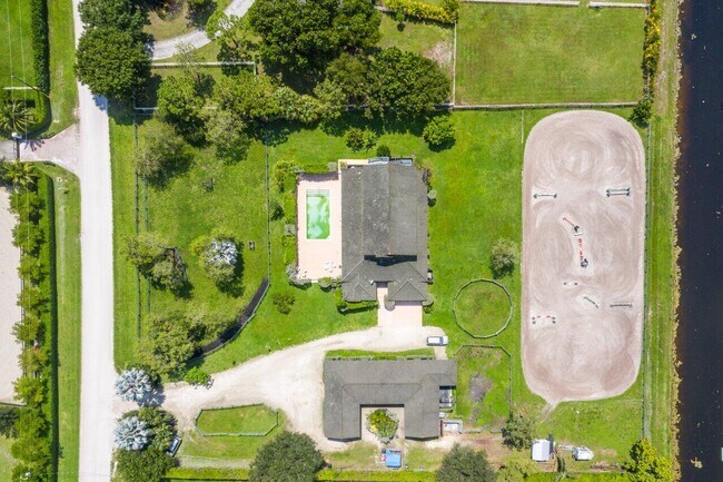 Building Photo - 14539 Belmont Trce