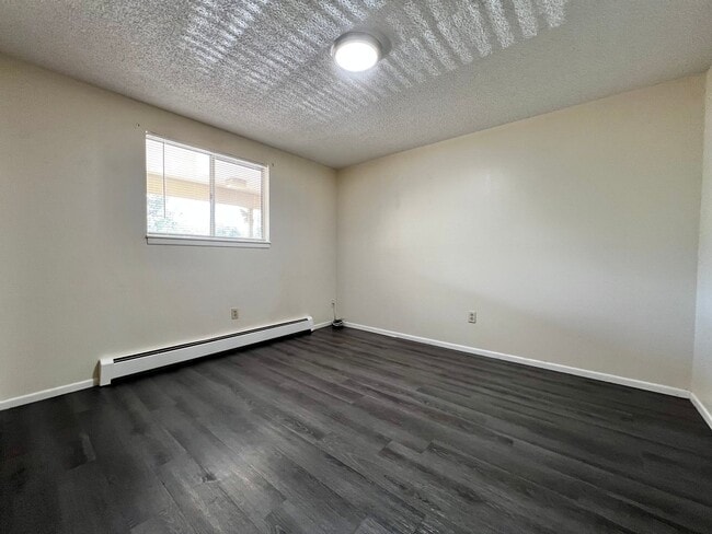 Building Photo - 527 West St