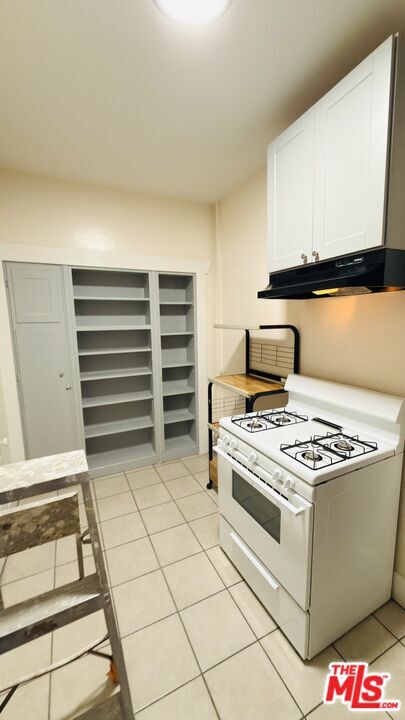 Building Photo - 1510 E Broadway