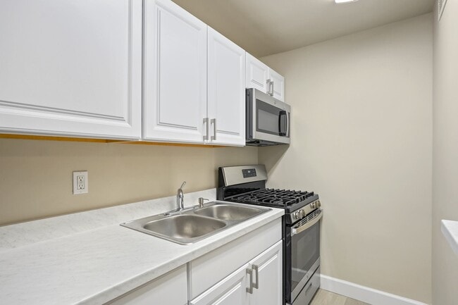 Building Photo - The Jefferson