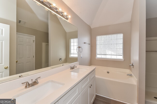 Building Photo - 7949 Mustang Ln