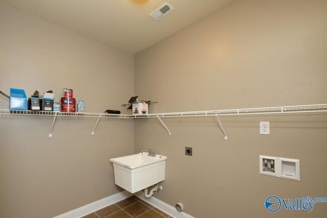 Building Photo - 200 Brighton Park Way