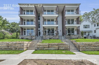 Building Photo - ?? Sleek & Stylish 2BR Overlooking Gillham...