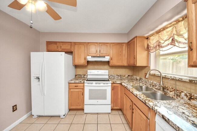 Building Photo - 14115 Wickersham Ln