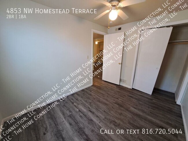 Building Photo - Clean 4-Plex Apartment-Park Hill Schools!