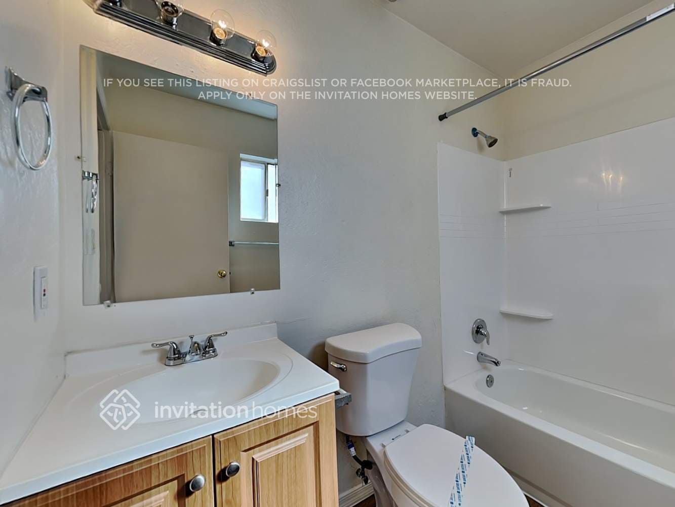 Building Photo - 10322 W Calle Del Oro