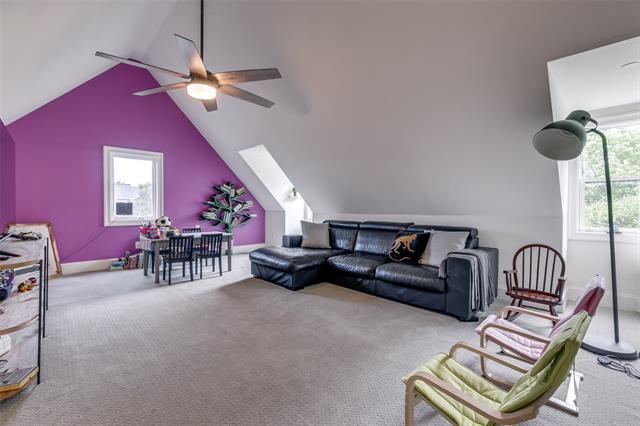 Building Photo - 2829 Dyer St