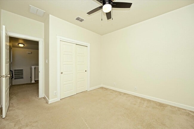Building Photo - 2101 Rivers Edge Way