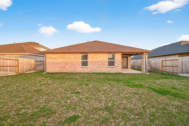 Building Photo - 27410 Oceanus Springs Dr