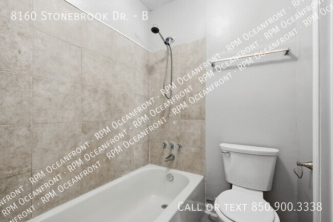Building Photo - 8160 Stonebrook Dr