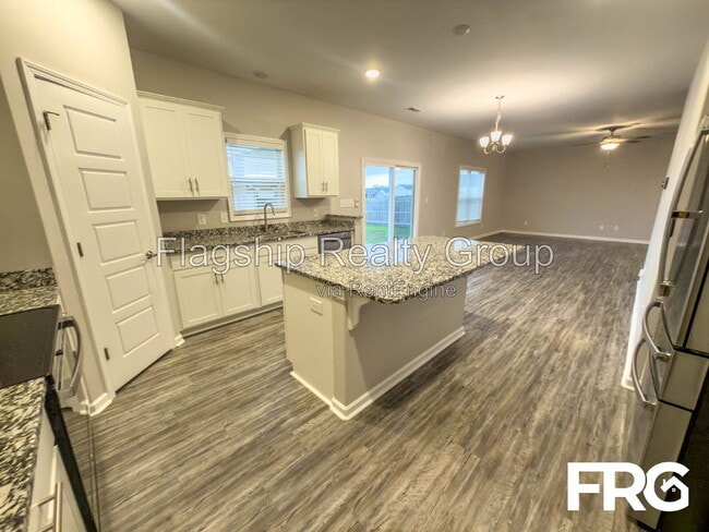 Building Photo - 100 Kettle Dr
