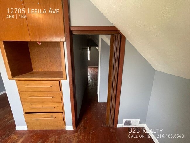 Building Photo - 12705 Leeila Ave
