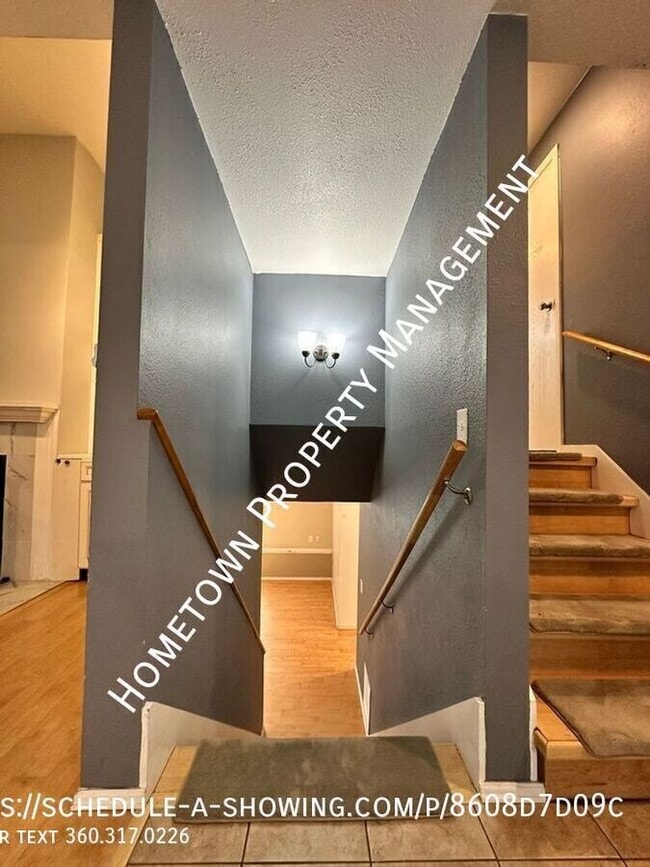 Building Photo - 4218 Glen Terra Dr SE