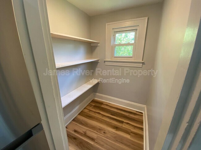 Building Photo - 2020 Rose Ln