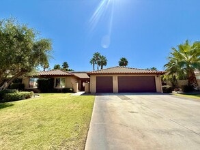 Building Photo - AVAILABLE NOW!! GORGEOUS 2 BEDROOM 2 BATHROOM Home in Palm Desert!