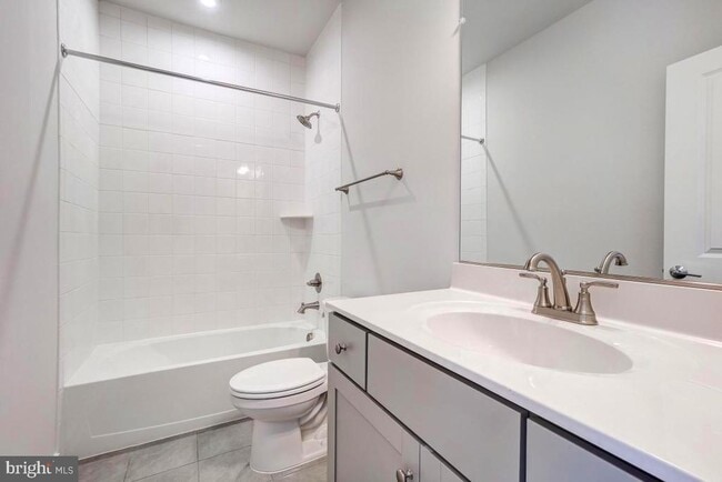 Building Photo - 22954 Sullivans Cove Sq