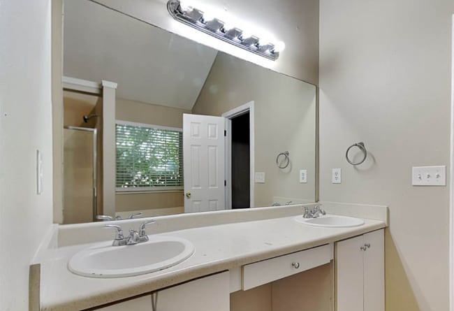 Building Photo - 4831 Wilkins Station Dr