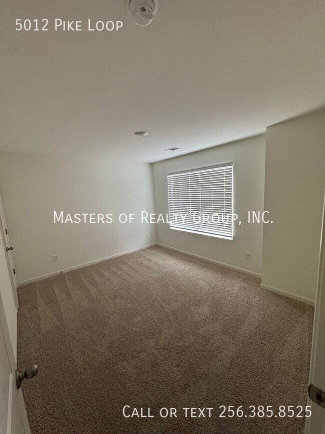 Building Photo - 5012 Pike Lp