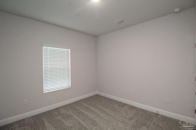 Building Photo - 530 Bridle Way