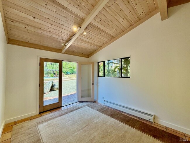 Building Photo - 321 Dutch Henry Canyon Rd